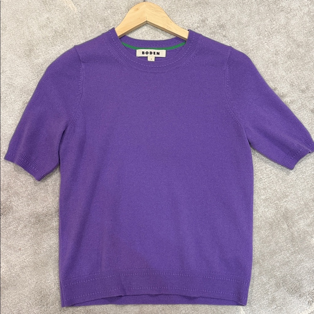 Boden women’s Purple Crewneck Sweater- worn once size small